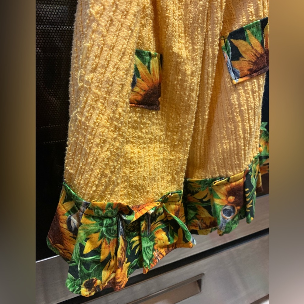 Kitchen Decor Towel Dress : Sunflowers - Picture 3 of 4